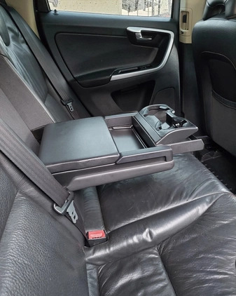 Volvo XC 60 cena 41000 przebieg: 257000, rok produkcji 2010 z Drezdenko małe 46
